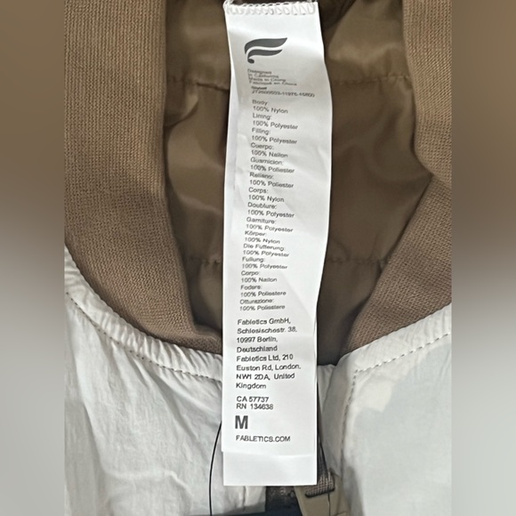 Fabletics NWT The Essential Reversible Fabletics Bomber Jacket Tan/White Medium - Picture 15 of 16